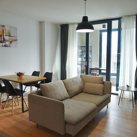 Sunlit Elegance Escape Apartment Varna Esterno foto