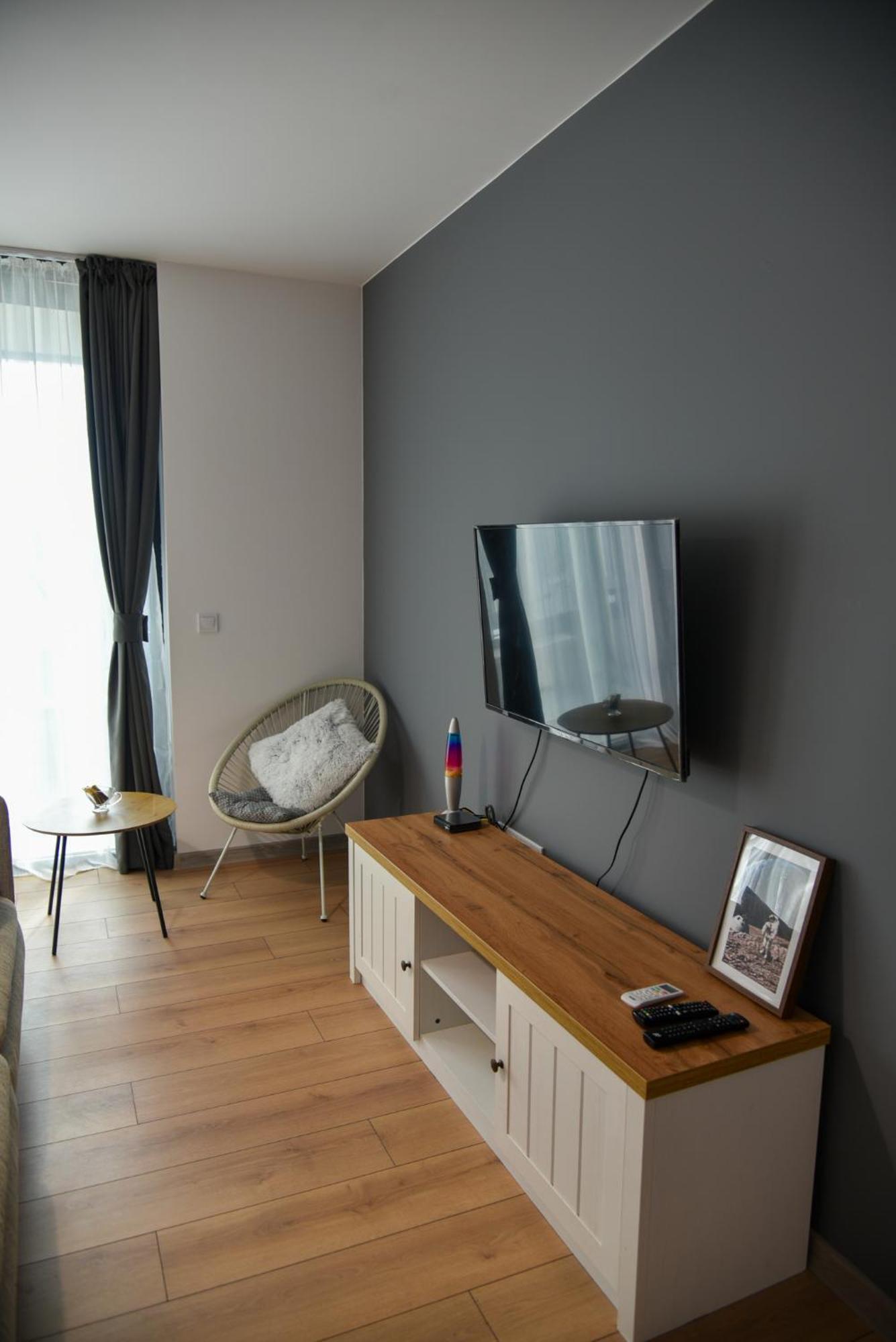 Sunlit Elegance Escape Apartment Varna Esterno foto