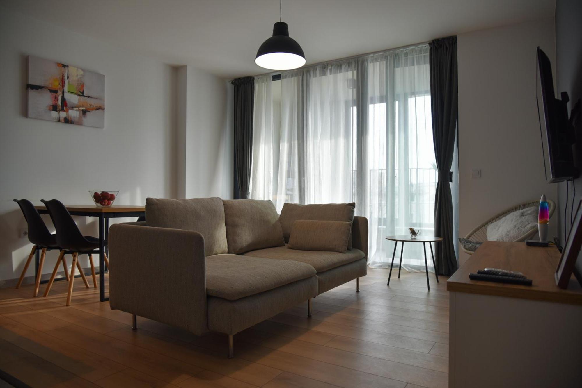 Sunlit Elegance Escape Apartment Varna Esterno foto