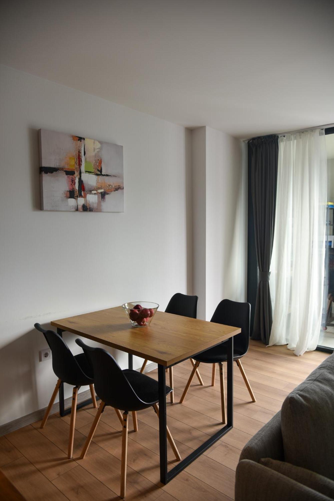 Sunlit Elegance Escape Apartment Varna Esterno foto